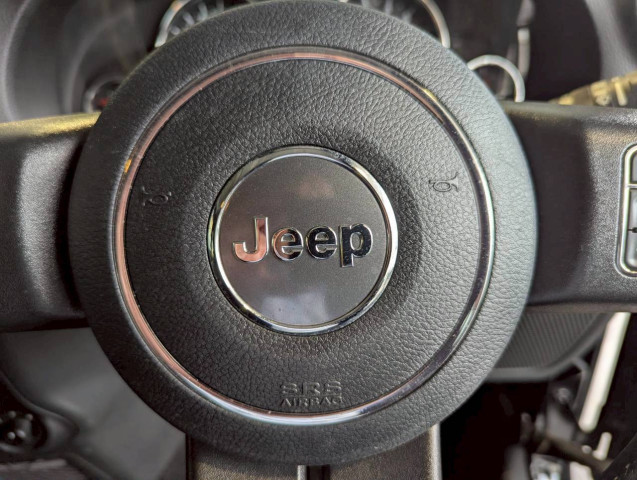 ジープ ラングラー アンリミテッド スポーツ 4WDの中古車