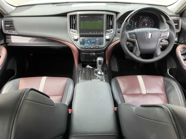 トヨタ クラウンアスリートハイブリッド ハイブリッド 2.5 S ブラックスタイルの中古車