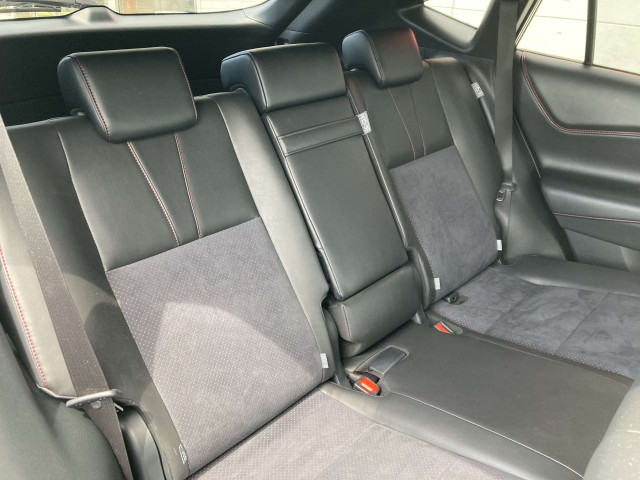 トヨタ ハリアー 2.0 ターボ プログレスの中古車