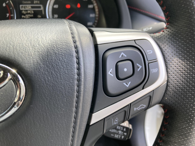トヨタ ハリアー 2.0 ターボ プログレスの中古車