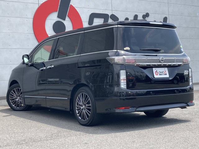 日産 エルグランド 3.5 350ハイウェイスター ホワイトレザー アーバンクロムの中古車