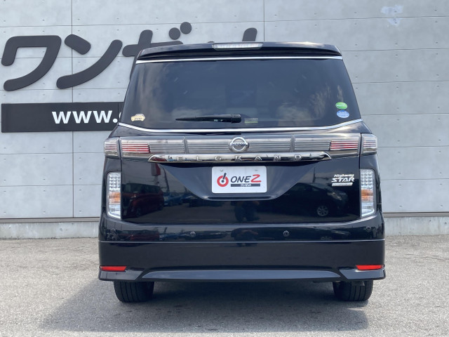 日産 エルグランド 3.5 350ハイウェイスター ホワイトレザー アーバンクロムの中古車