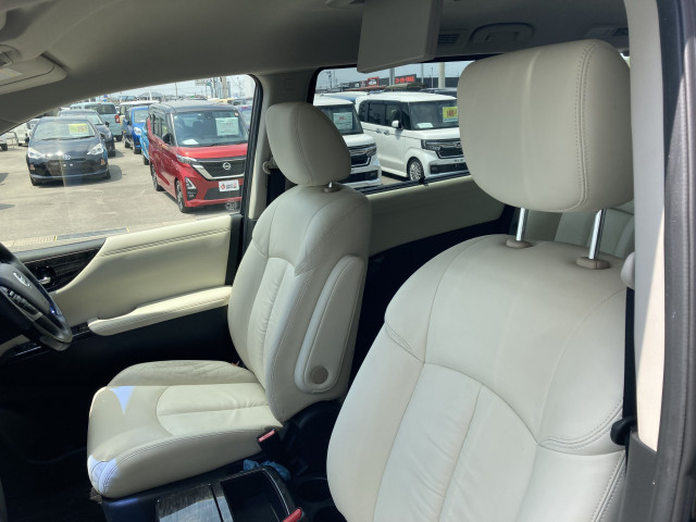 日産 エルグランド 3.5 350ハイウェイスター ホワイトレザー アーバンクロムの中古車