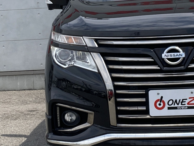 日産 エルグランド 3.5 350ハイウェイスター ホワイトレザー アーバンクロムの中古車