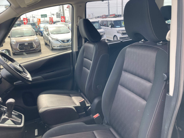 日産 セレナハイブリッド 2.0 ハイウェイスター プロパイロット エディションの中古車