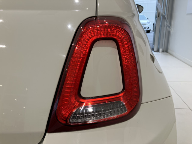フィアット 500C ツインエアー ラウンジの中古車
