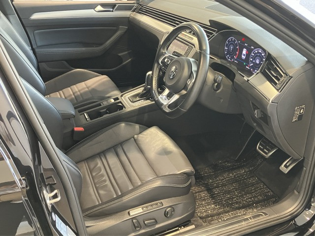 フォルクスワーゲン パサート 2.0TSI Rラインの中古車