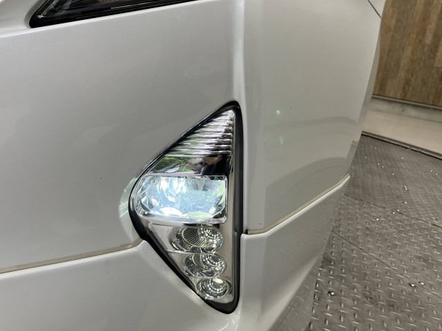 トヨタ プリウス 1.8 S ツーリングセレクションの中古車