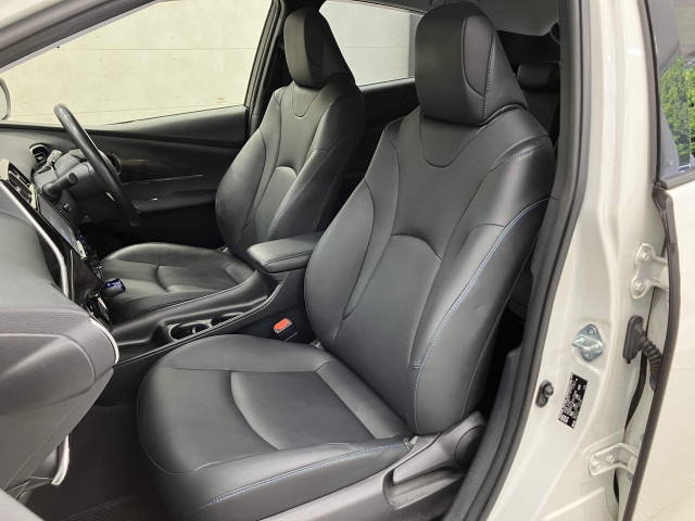 トヨタ プリウス 1.8 S ツーリングセレクションの中古車