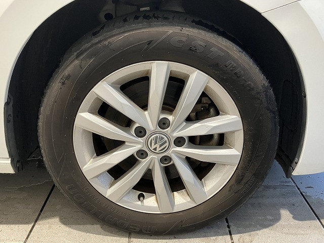 フォルクスワーゲン ゴルフトゥーラン TSI コンフォートラインの中古車