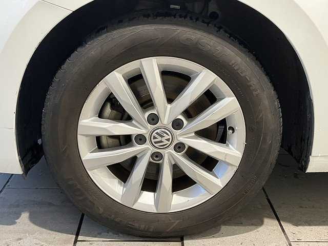 フォルクスワーゲン ゴルフトゥーラン TSI コンフォートラインの中古車