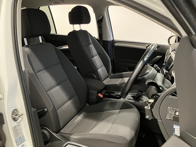 フォルクスワーゲン ゴルフトゥーラン TSI コンフォートラインの中古車