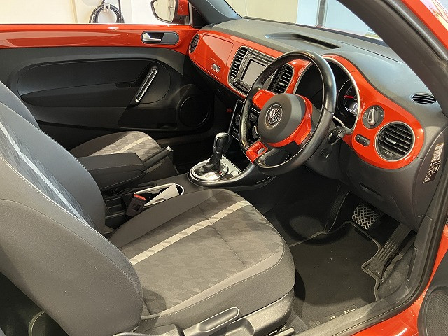 フォルクスワーゲン ビートル デザインの中古車
