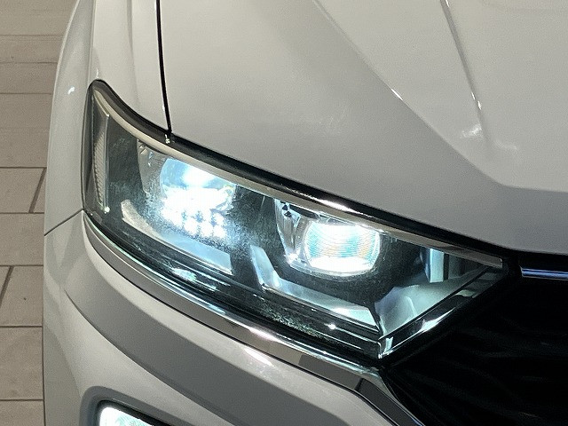 フォルクスワーゲン T-ROC TDI スタイル デザイン パッケージ ディーゼルターボの中古車