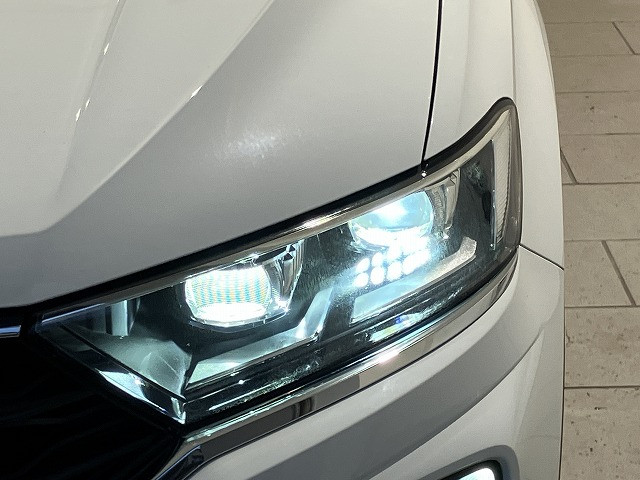 フォルクスワーゲン T-ROC TDI スタイル デザイン パッケージ ディーゼルターボの中古車