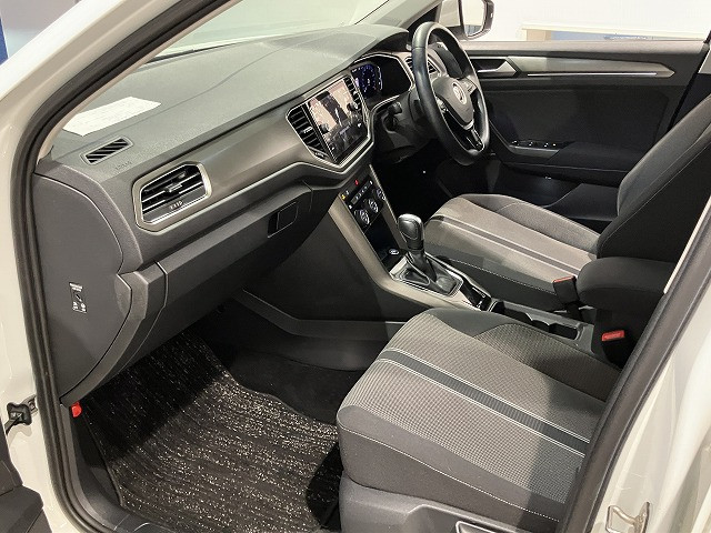 フォルクスワーゲン T-ROC TDI スタイル デザイン パッケージ ディーゼルターボの中古車
