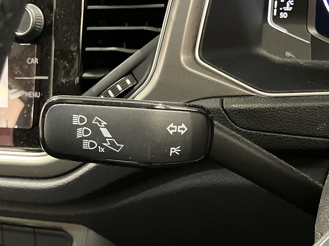 フォルクスワーゲン T-ROC TDI スタイル デザイン パッケージ ディーゼルターボの中古車