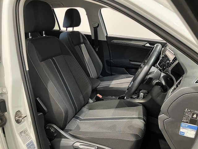 フォルクスワーゲン T-ROC TDI スタイル デザイン パッケージ ディーゼルターボの中古車