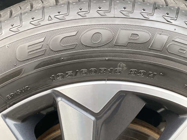 日産 セレナ 1.2 e-POWER ハイウェイスター V セカンドスライドアップシートの中古車