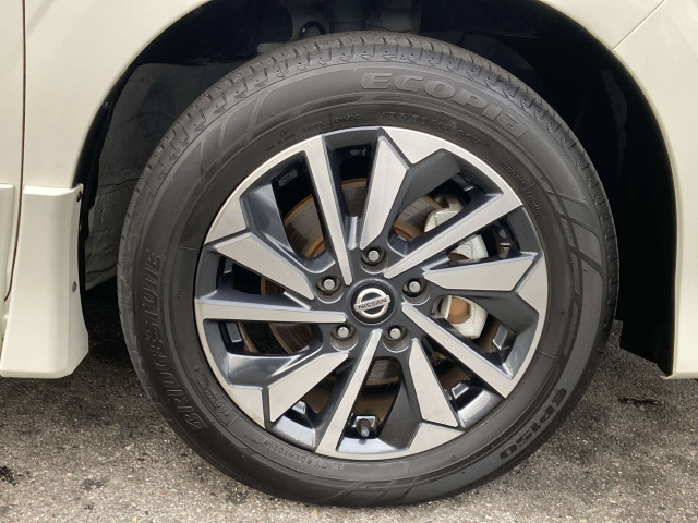 日産 セレナ 1.2 e-POWER ハイウェイスター V セカンドスライドアップシートの中古車