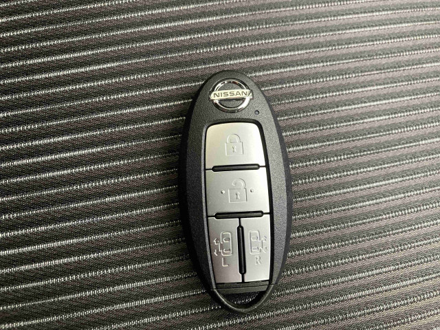 日産 セレナ 1.2 e-POWER ハイウェイスター V セカンドスライドアップシートの中古車