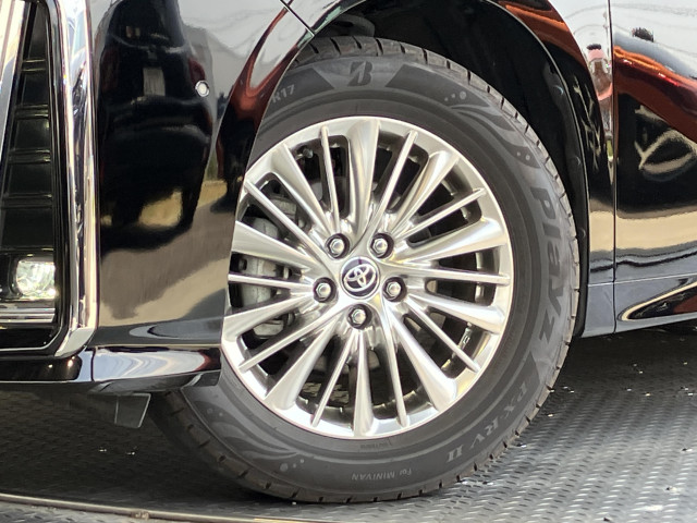 トヨタ アルファード ハイブリッド 2.5 SR Cパッケージ E-Four 4WDの中古車