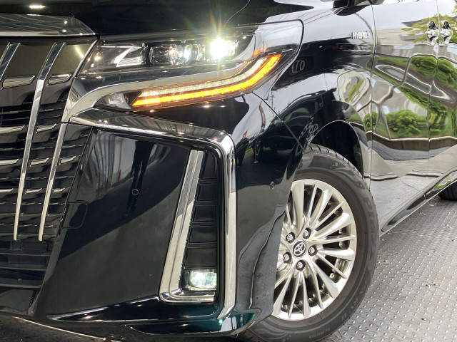 トヨタ アルファード ハイブリッド 2.5 SR Cパッケージ E-Four 4WDの中古車