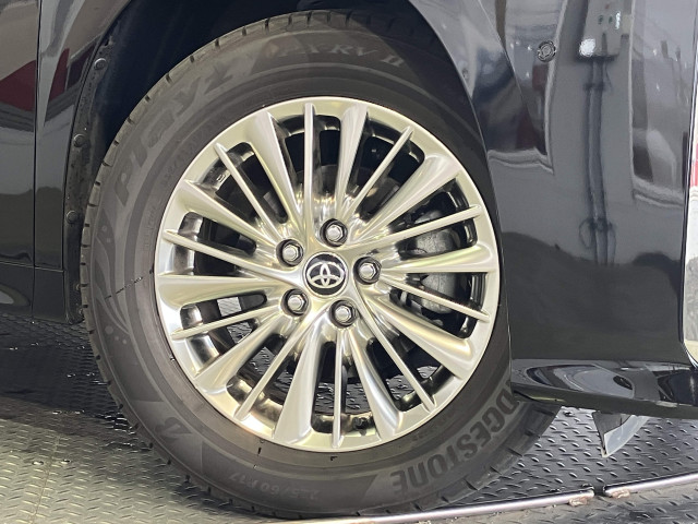 トヨタ アルファード ハイブリッド 2.5 SR Cパッケージ E-Four 4WDの中古車