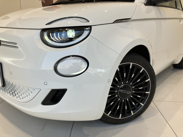 フィアット 500 アイコンの中古車