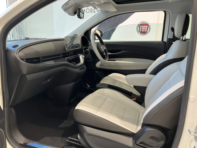 フィアット 500 アイコンの中古車