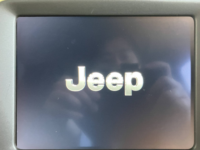 ジープ レネゲード リミテッドの中古車