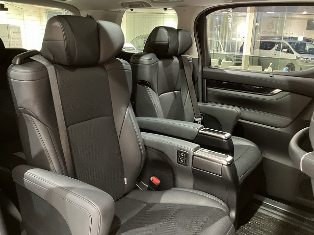 トヨタ アルファード 2.5 S Cパッケージの中古車