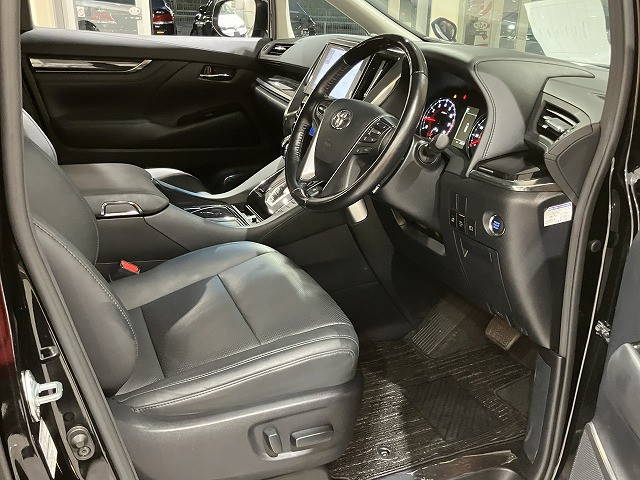 トヨタ アルファード 2.5 S Cパッケージの中古車