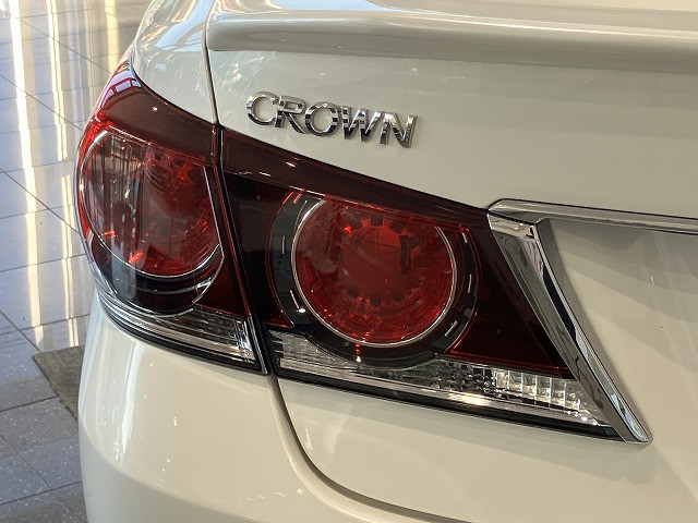トヨタ クラウンアスリートハイブリッド ハイブリッド 2.5 Sの中古車