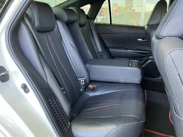 トヨタ クラウン ハイブリッド 2.5 S スポーツ スタイルの中古車