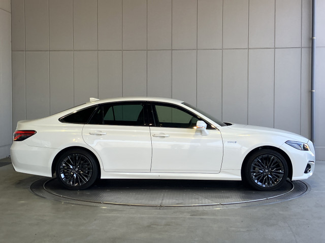 トヨタ クラウン ハイブリッド 2.5 S スポーツ スタイルの中古車