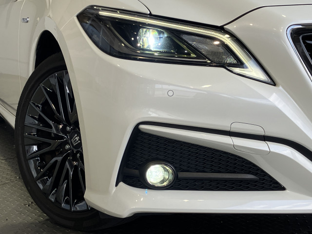 トヨタ クラウン ハイブリッド 2.5 S スポーツ スタイルの中古車