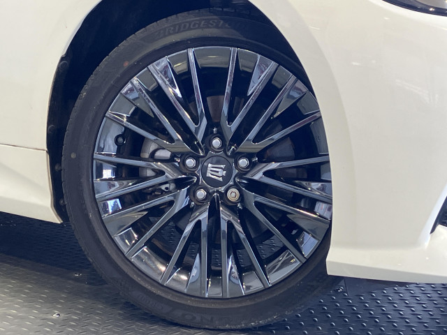 トヨタ クラウン ハイブリッド 2.5 S スポーツ スタイルの中古車