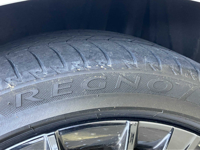 トヨタ クラウン ハイブリッド 2.5 S スポーツ スタイルの中古車