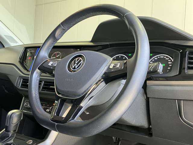 フォルクスワーゲン ポロ TSI コンフォートラインの中古車