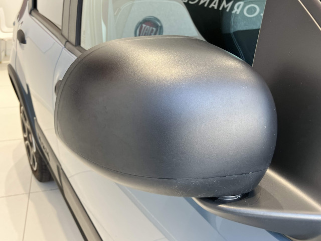 フィアット パンダ ストリート 4×4 4WDの中古車