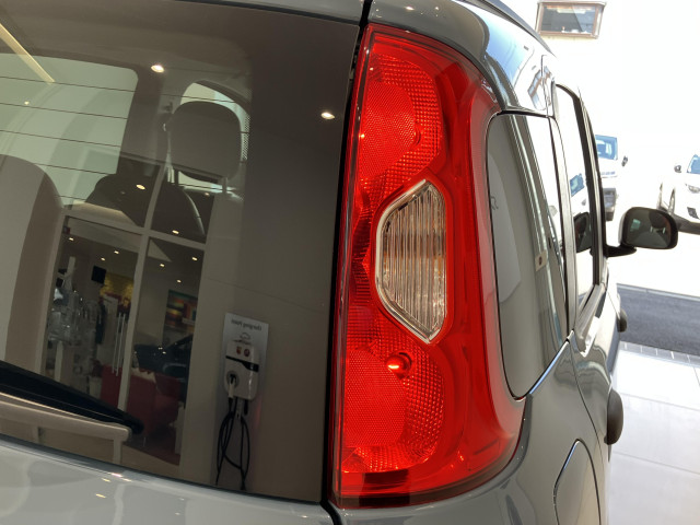 フィアット パンダ ストリート 4×4 4WDの中古車