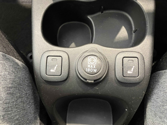 フィアット パンダ ストリート 4×4 4WDの中古車