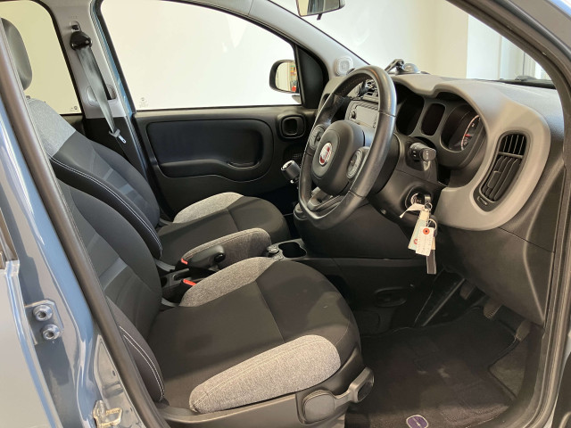 フィアット パンダ ストリート 4×4 4WDの中古車
