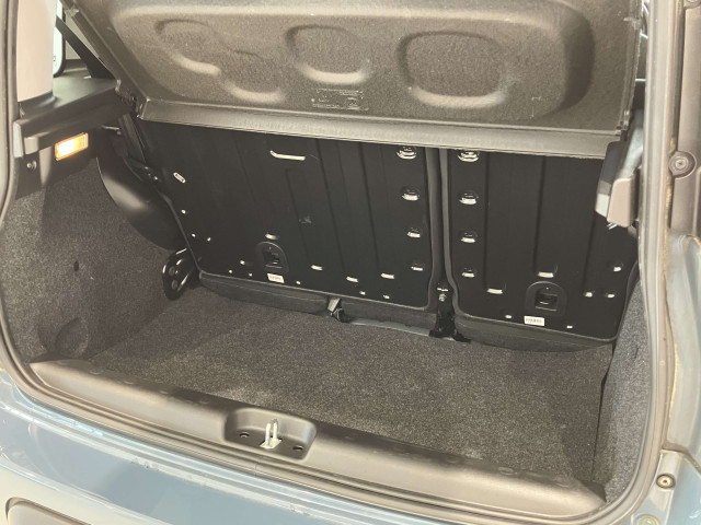 フィアット パンダ ストリート 4×4 4WDの中古車