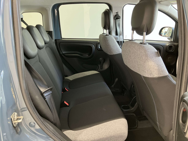 フィアット パンダ ストリート 4×4 4WDの中古車