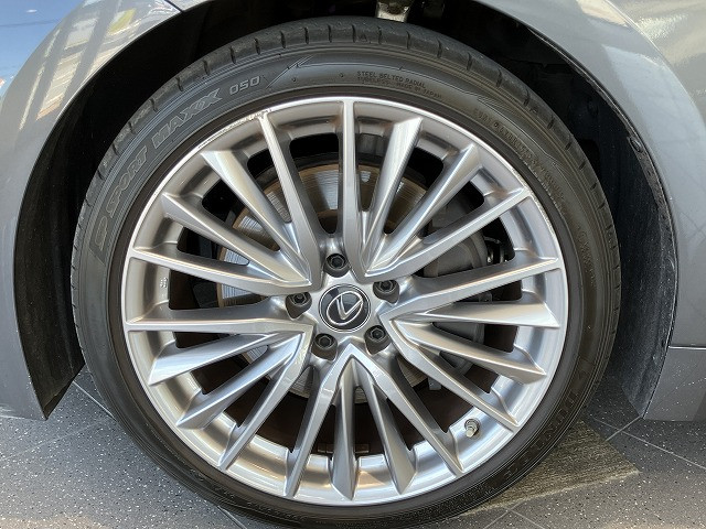 レクサス IS 300h バージョンLの中古車