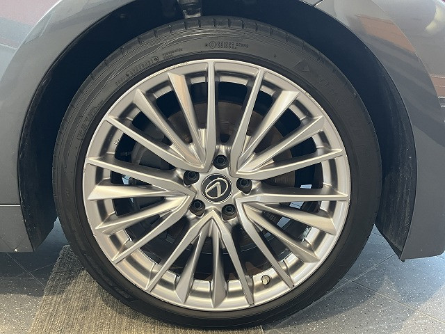 レクサス IS 300h バージョンLの中古車