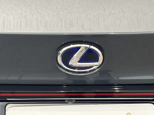レクサス IS 300h バージョンLの中古車