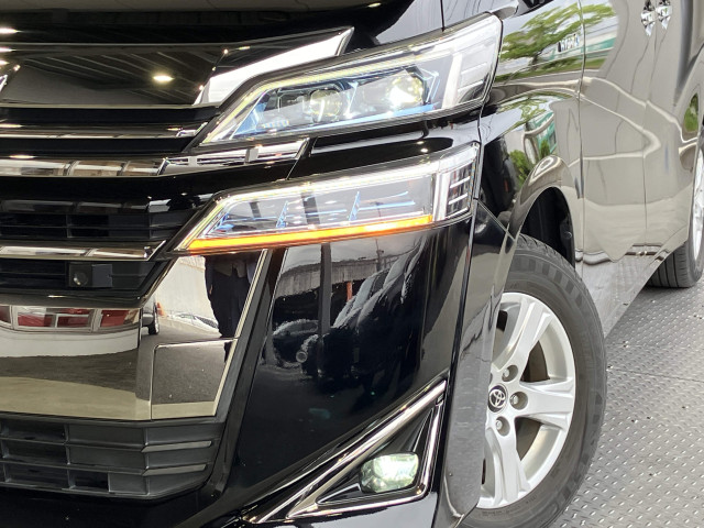トヨタ ヴェルファイア ハイブリッド 2.5 X E-Four 4WDの中古車